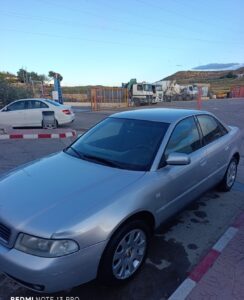 SE vende Audi A4 2.4 Gasolina, año 2000